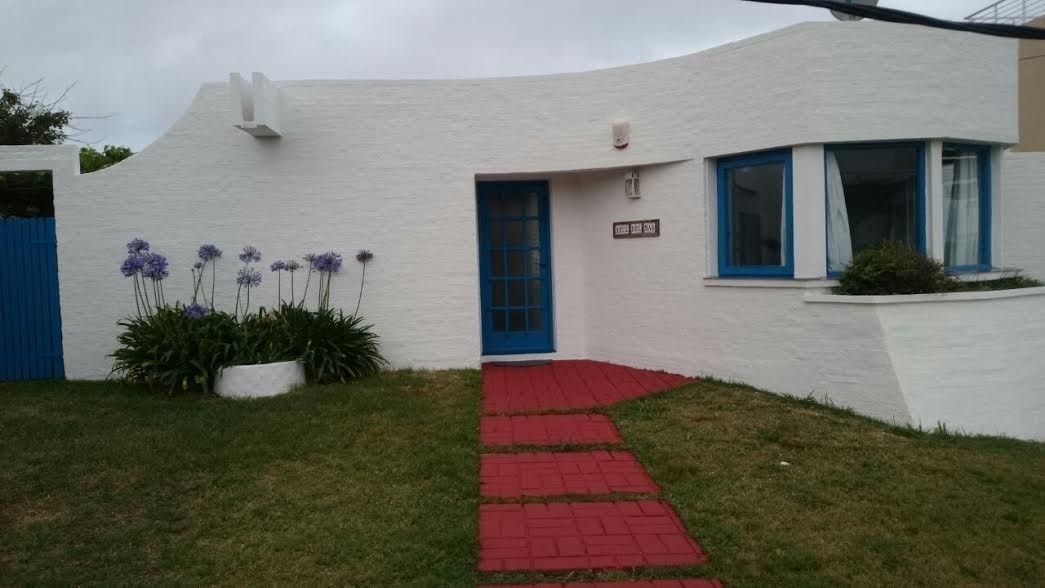 Casa en alquiler con piscina en Montoya